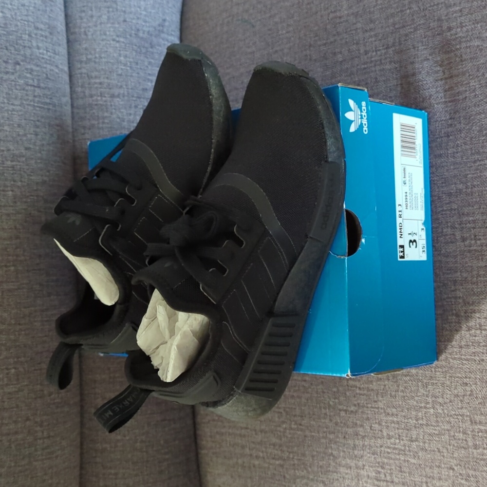 Adidas kids shoes 3.5y